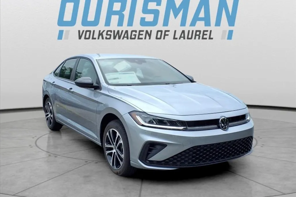 2025 Volkswagen Jetta 1.5T Sport photo 1