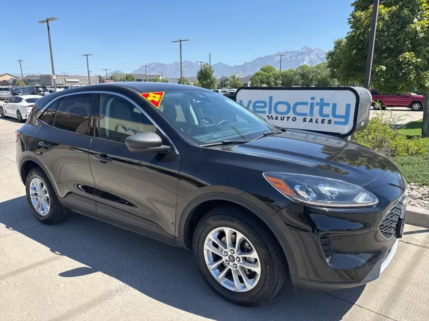 2022 Ford Escape SE photo 1