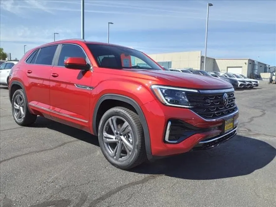 2024 Volkswagen Atlas Cross Sport SEL R-Line photo 1