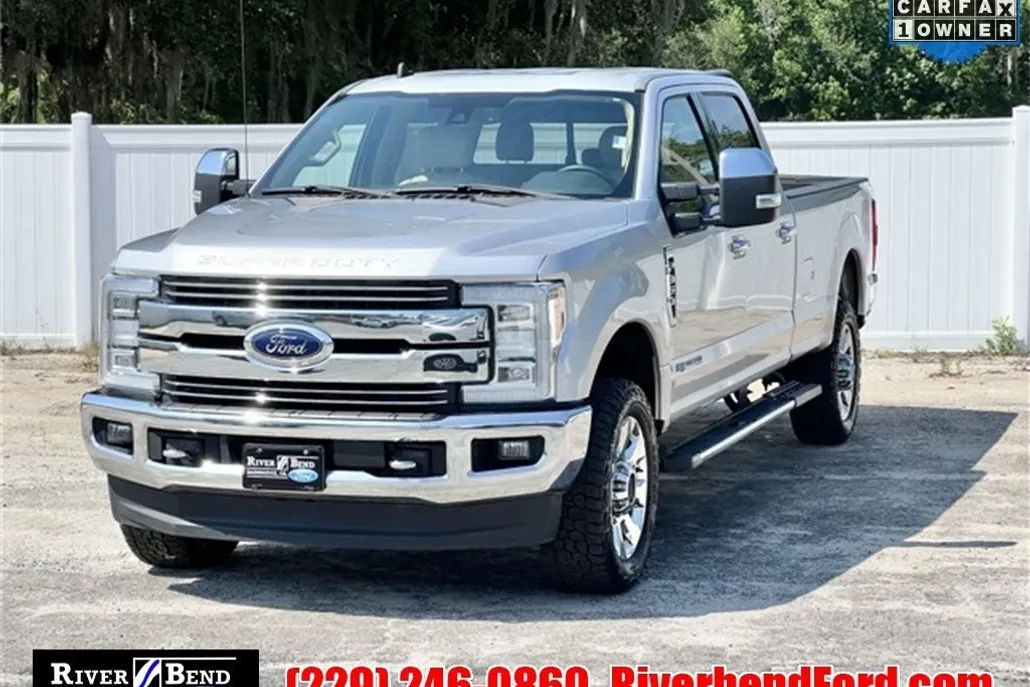 2019 Ford F-350 Lariat photo 1