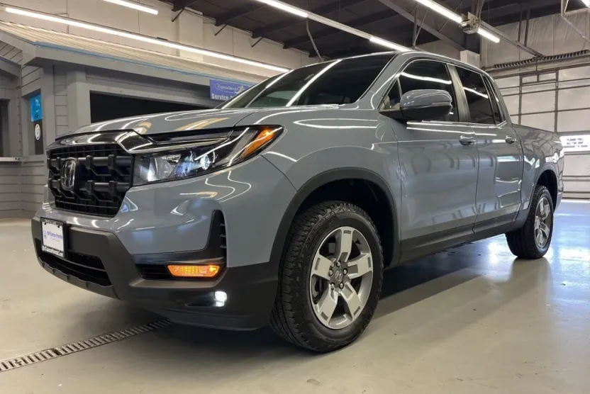 2025 Honda Ridgeline RTL photo 1