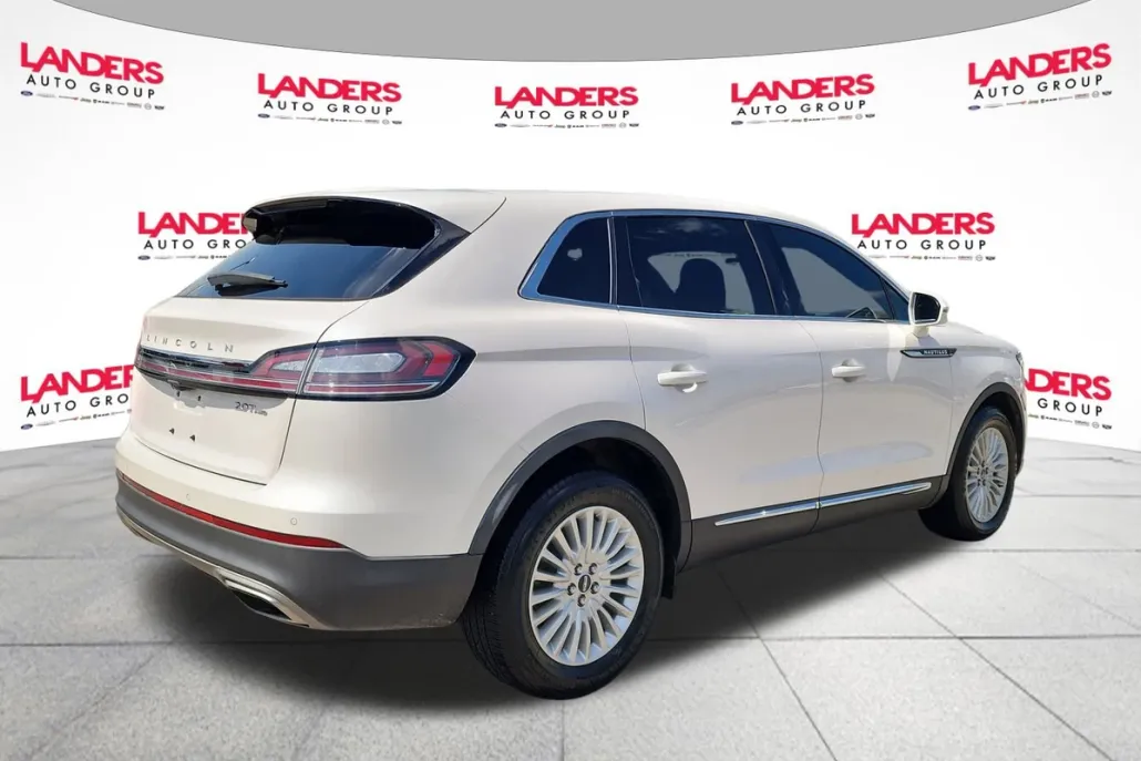 2019 Lincoln Nautilus Standard photo 1