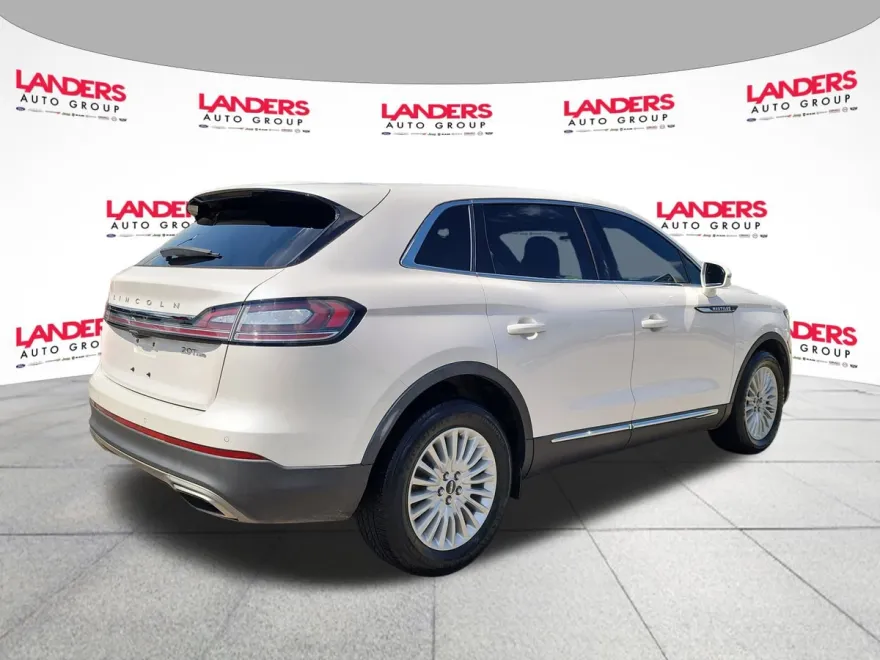 2019 Lincoln Nautilus Standard photo 1