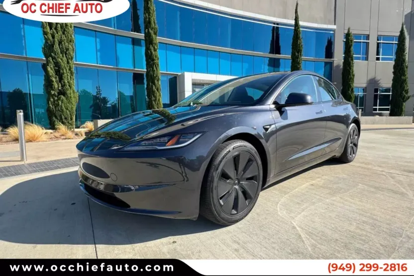 2024 Tesla Model 3 Long Range photo 1