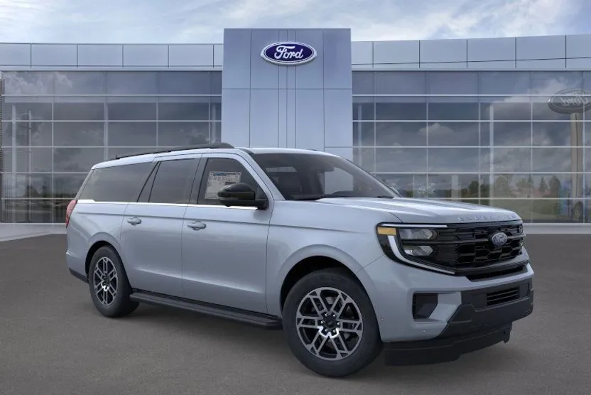 2025 Ford Expedition MAX photo 1