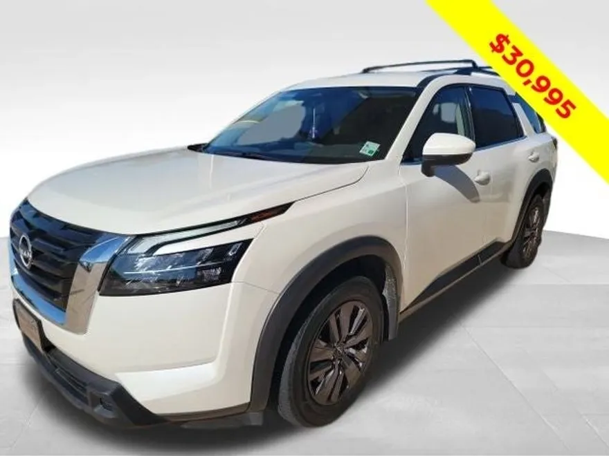 2023 Nissan Pathfinder SV photo 1