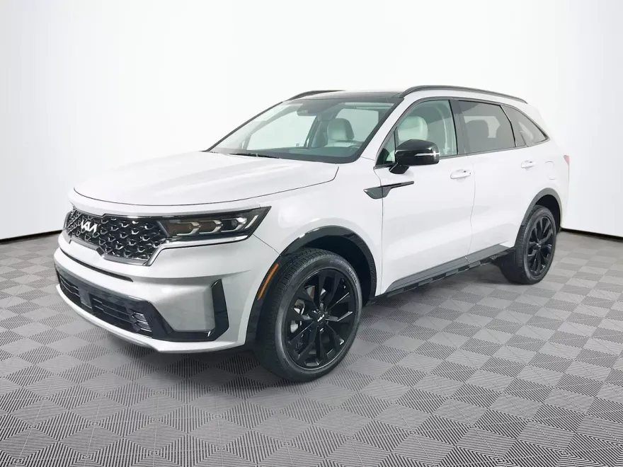2022 Kia Sorento SX photo 1