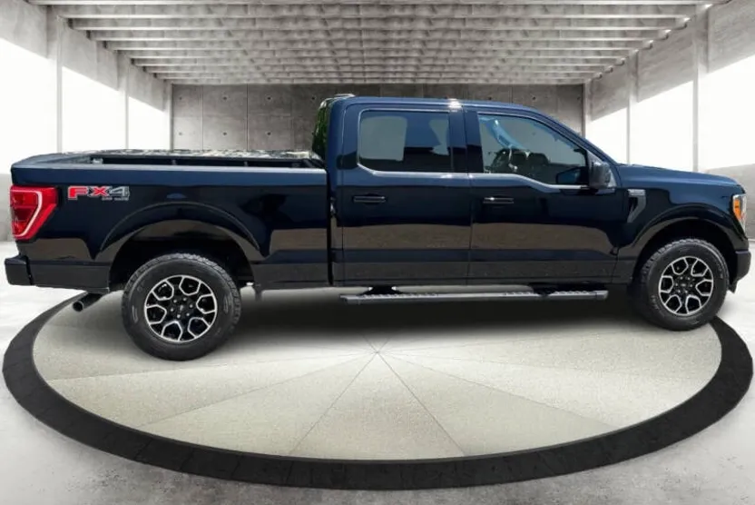 2022 Ford F-150 XLT photo 1