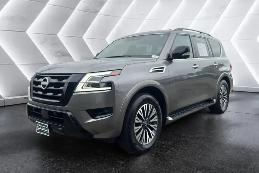 2023 Nissan Armada Midnight Edition photo 1