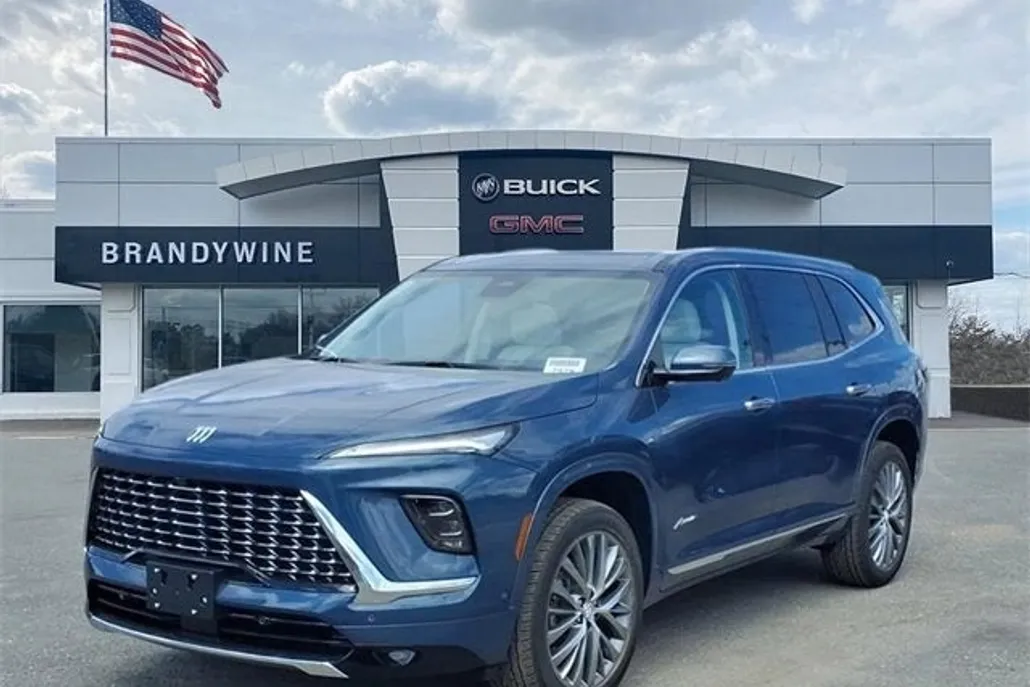 2026 Buick Enclave Avenir photo 1