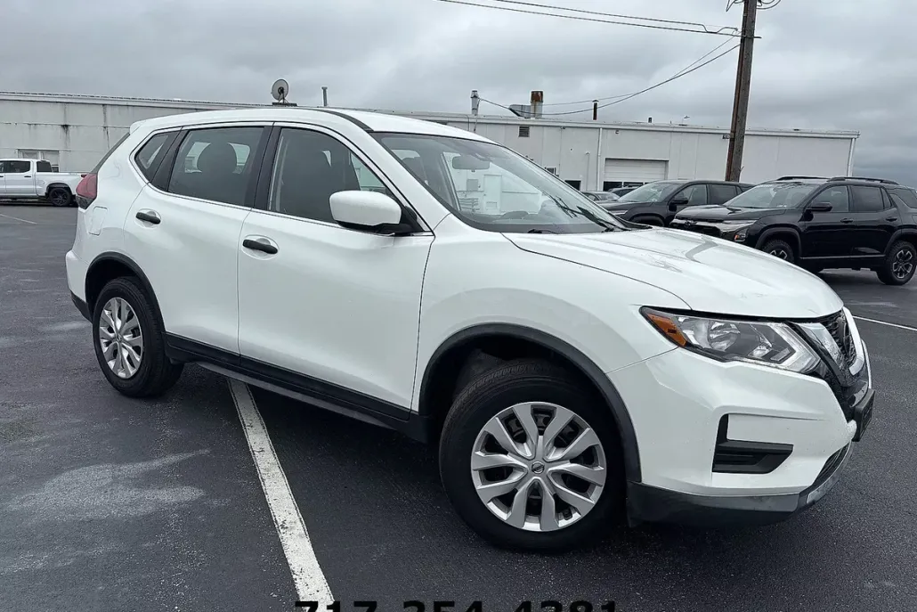 2019 Nissan Rogue S photo 1