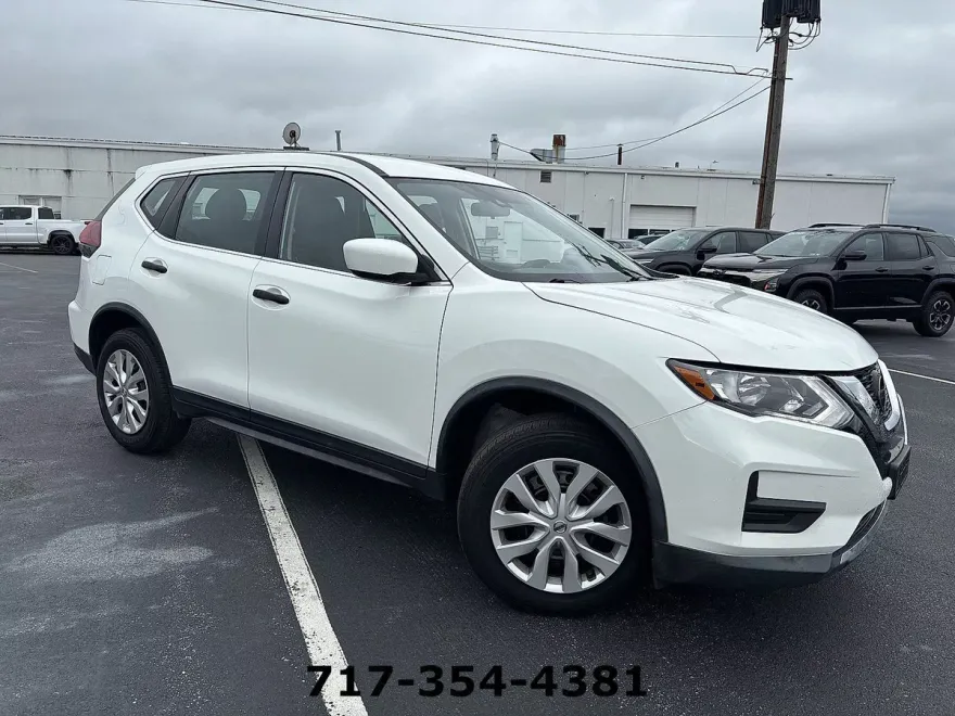 2019 Nissan Rogue S photo 1