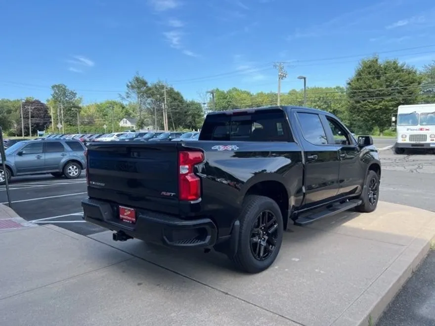 2025 Chevrolet Silverado 1500 RST photo 1