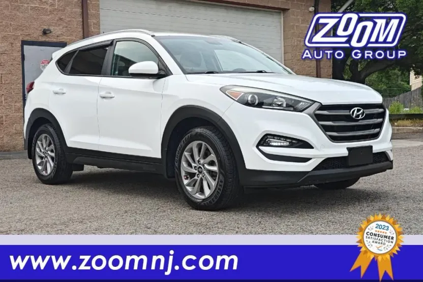2016 Hyundai Tucson SE photo 1