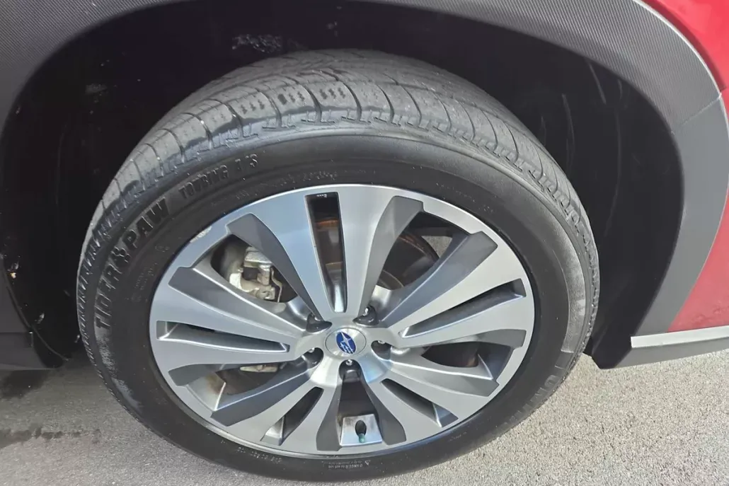 2019 Subaru Ascent Limited photo 1