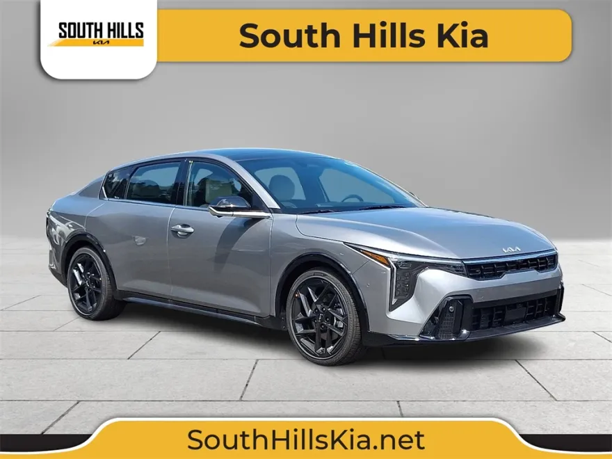 2025 Kia K4 GT-Line Turbo photo 1