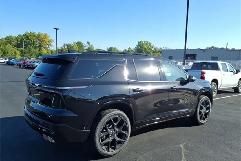 2026 Chevrolet Traverse RS photo 1