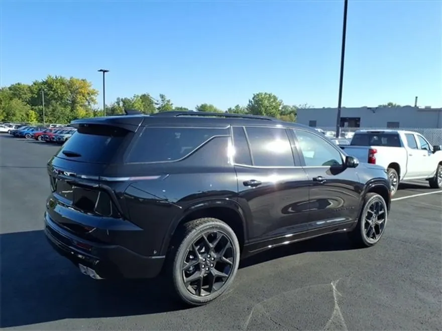 2026 Chevrolet Traverse RS photo 1