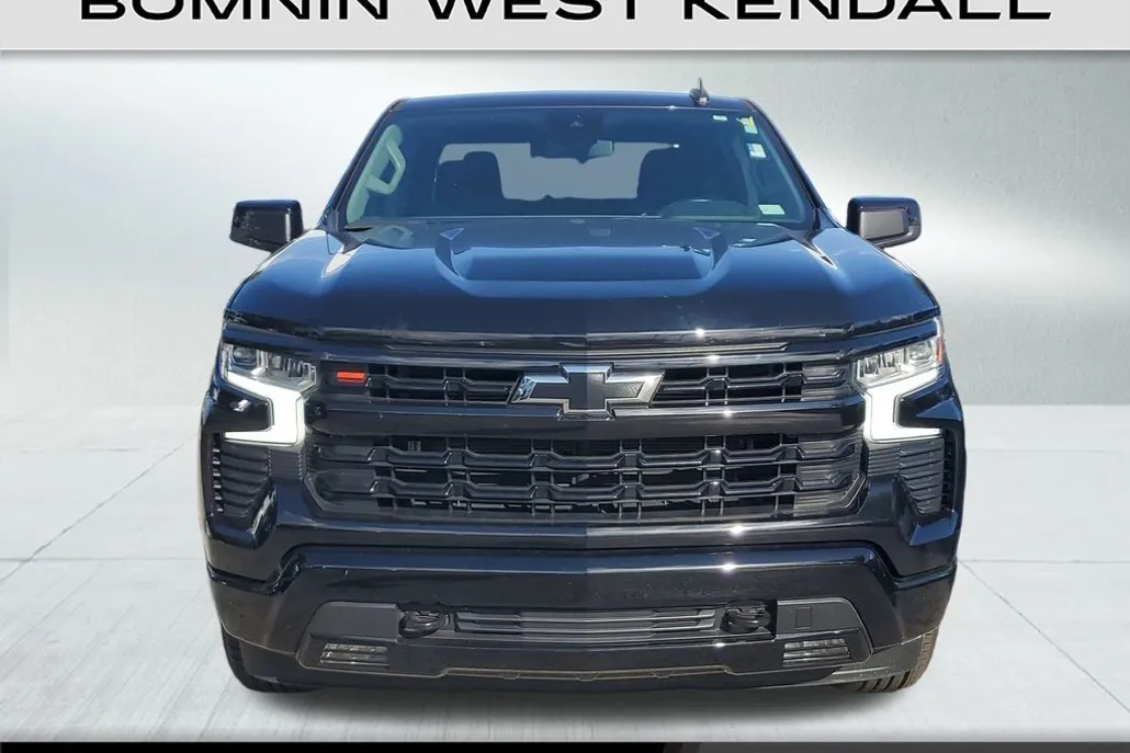 2023 Chevrolet Silverado 1500 RST photo 1