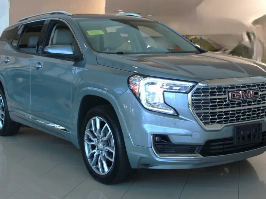 2023 Gmc Terrain Denali photo 1