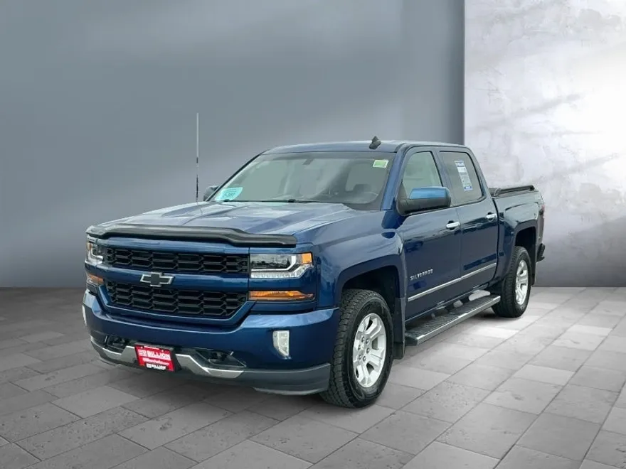 2017 Chevrolet Silverado 1500 LT photo 1