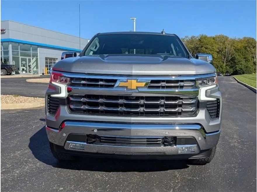 2024 Chevrolet Silverado 1500 LTZ photo 1