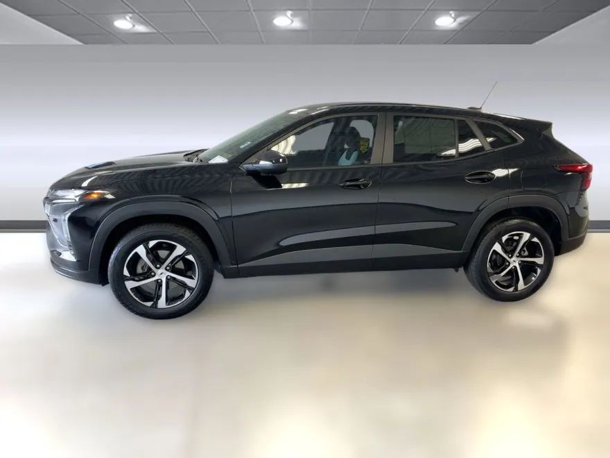 2024 Chevrolet Trax photo 1
