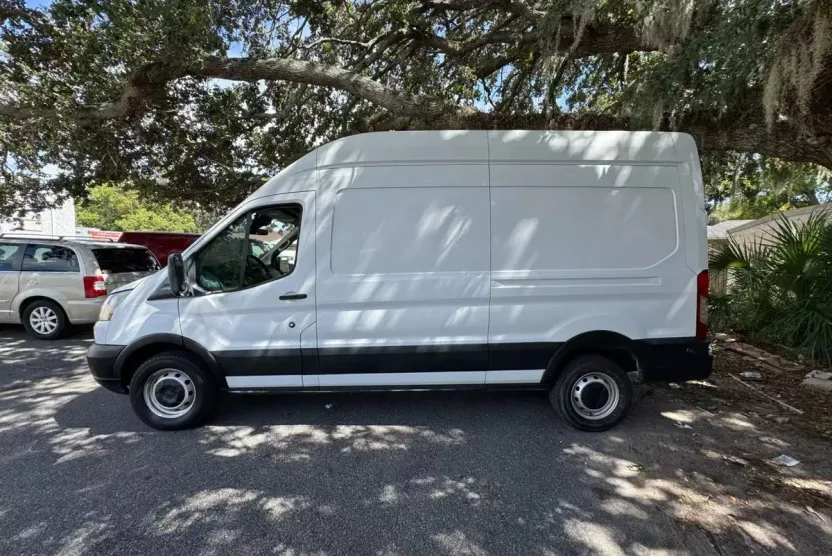 2019 Ford Transit Van photo 1