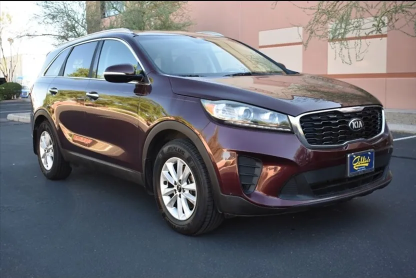 2019 Kia Sorento LX V6 photo 1