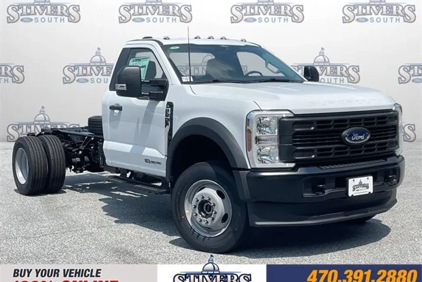 2025 Ford F-600 photo 1
