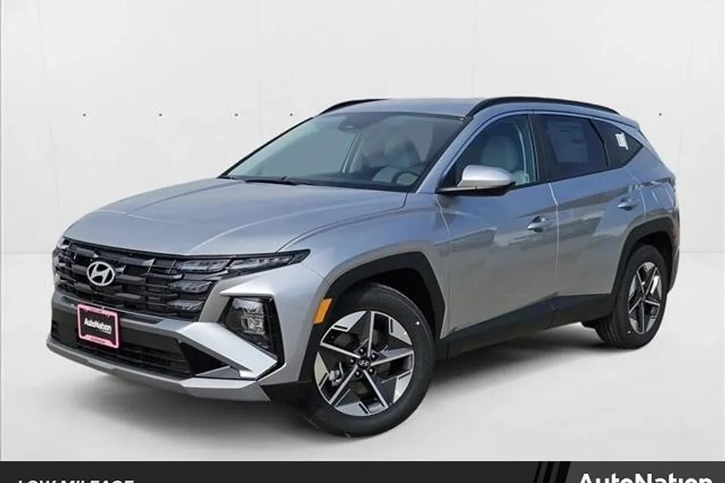 2025 Hyundai Tucson SEL photo 1