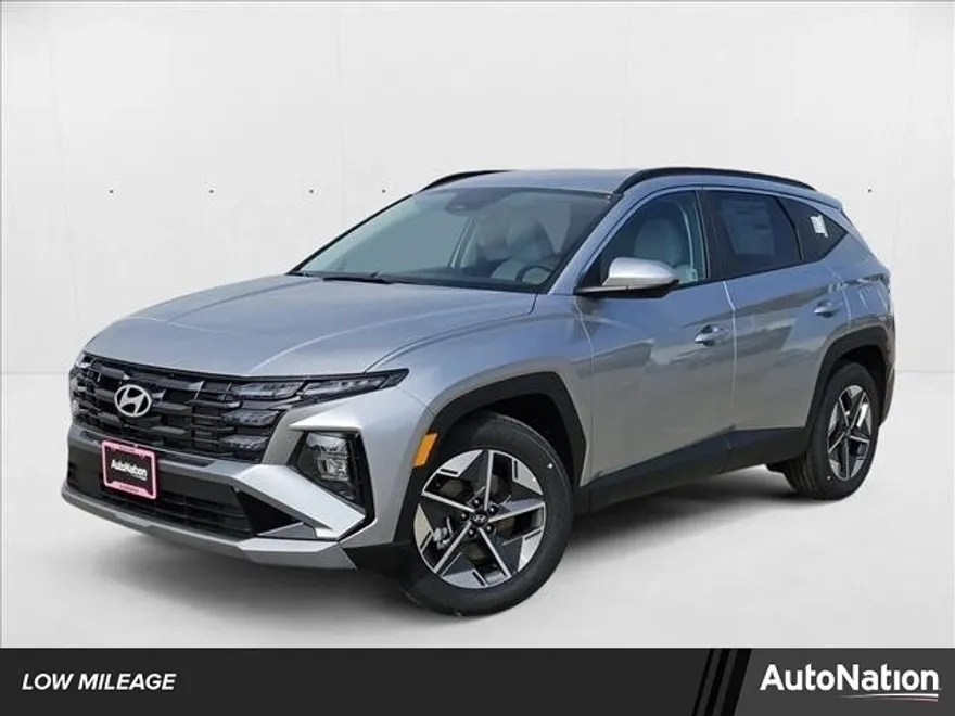 2025 Hyundai Tucson SEL photo 1