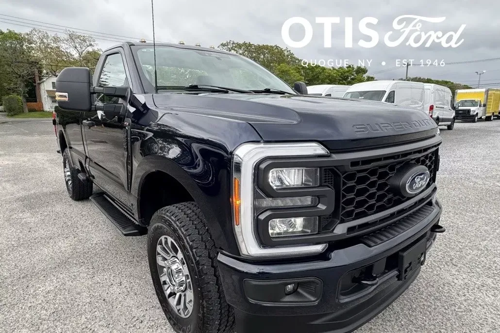 2023 Ford F-250 XL photo 1