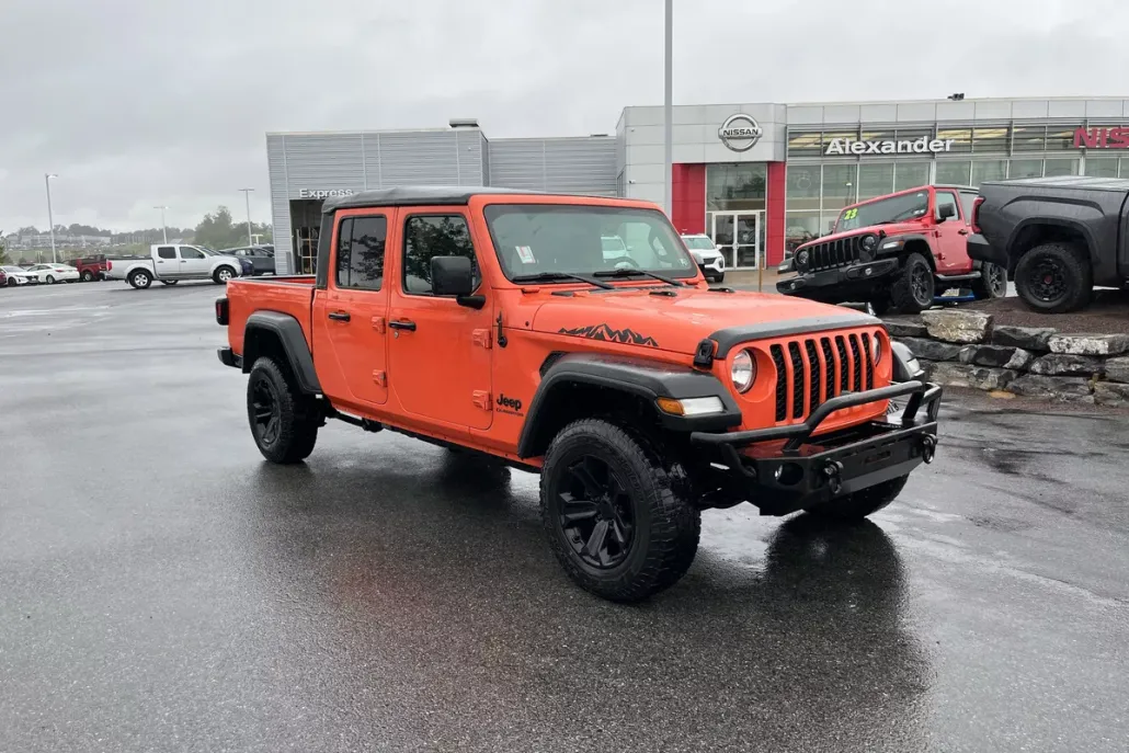 2020 Jeep Gladiator Sport S photo 1