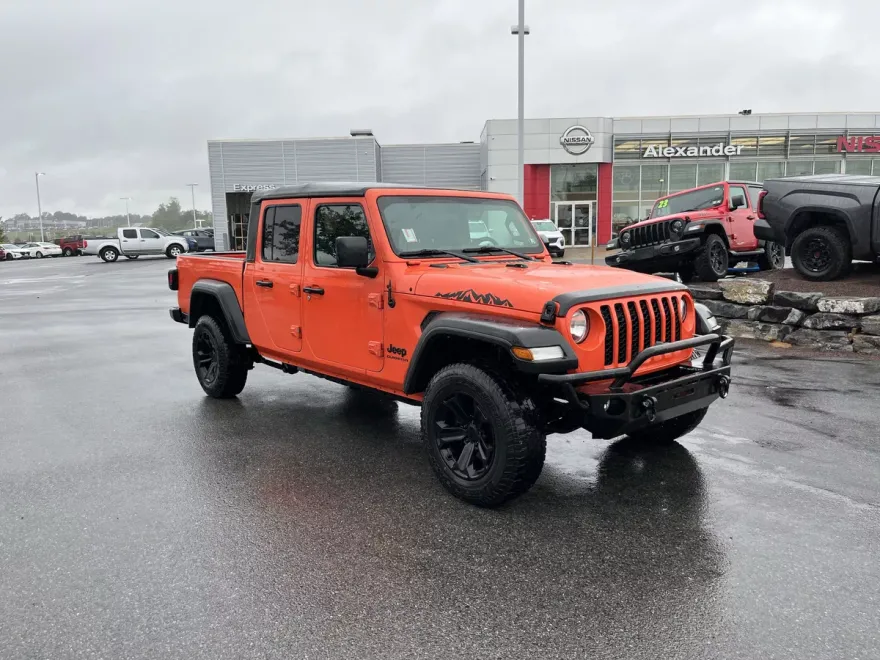 2020 Jeep Gladiator Sport S photo 1