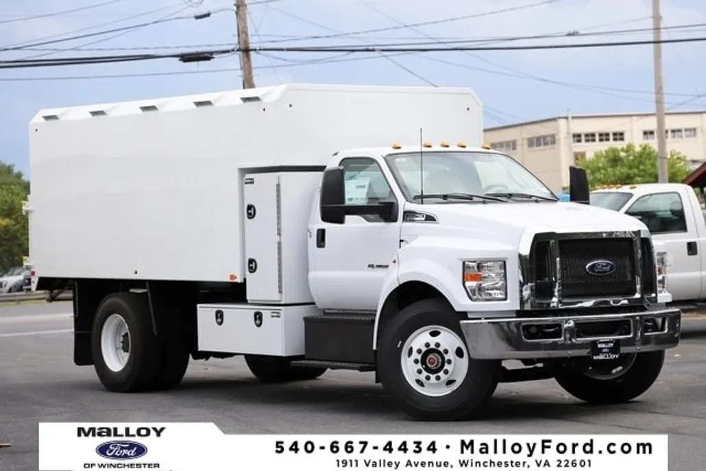 2026 Ford F-750 Base photo 1