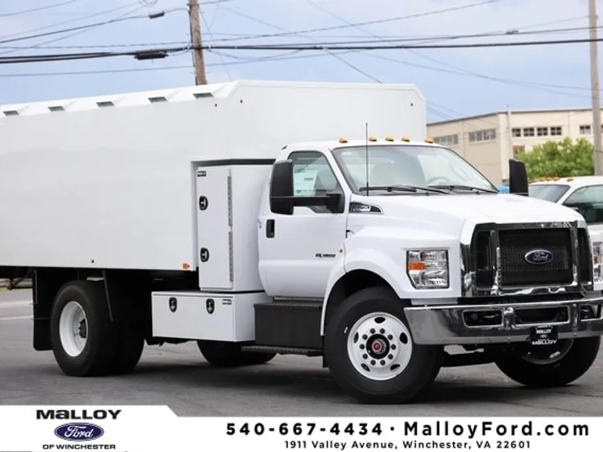 2026 Ford F-750 Base photo 1