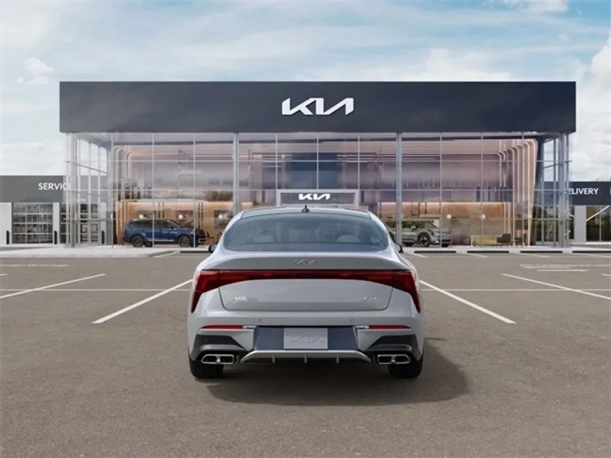 2025 Kia K5 GT photo 5