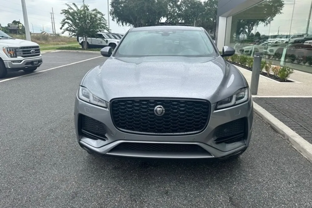 2023 Jaguar F-PACE P250 S photo 1