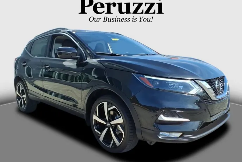 2022 Nissan Rogue Sport SL photo 1