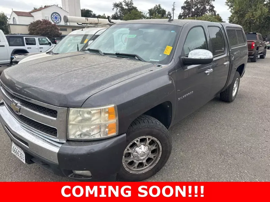 2011 Chevrolet Silverado 1500 LT photo 1