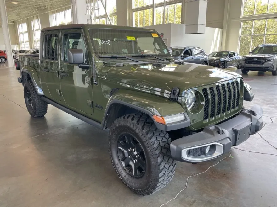 2022 Jeep Gladiator Sport photo 1