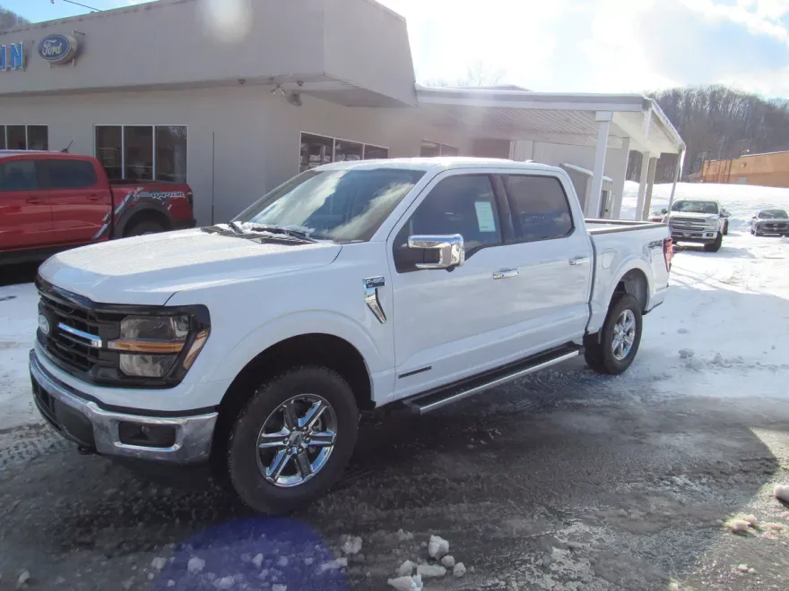 2025 Ford F-150 XLT photo 1