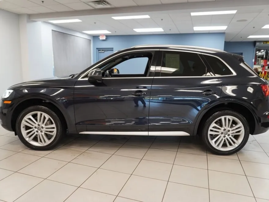 2020 Audi Q5 Premium Plus photo 1