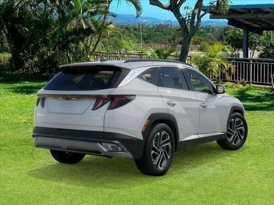 2025 Hyundai Tucson Hybrid Limited photo 1
