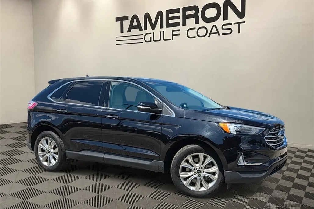 2024 Ford Edge Titanium photo 1