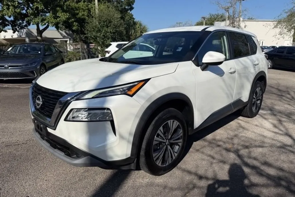 2023 Nissan Rogue SV photo 1