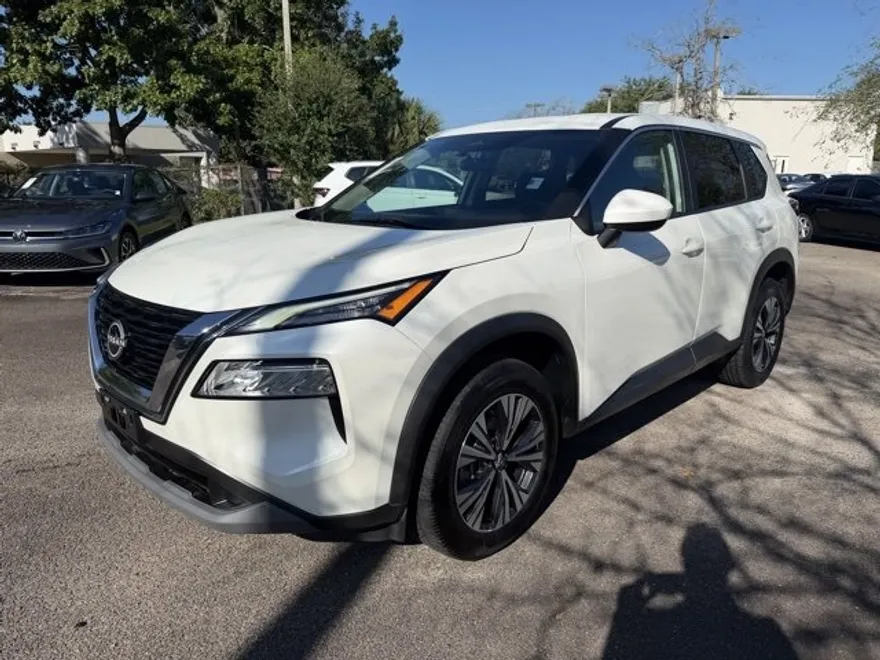 2023 Nissan Rogue SV photo 1