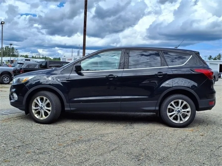 2019 Ford Escape SE photo 1