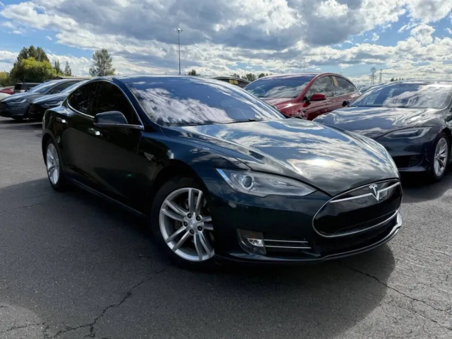 2013 Tesla Model S Performance photo 1